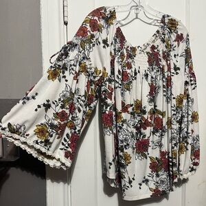 3/$10 flare sleeve top